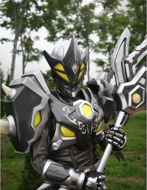 《铠甲勇士》壁纸图片