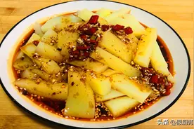 简单易学家常菜之凉拌豌豆凉粉一看就会做的家常下饭菜、好吃得很图片