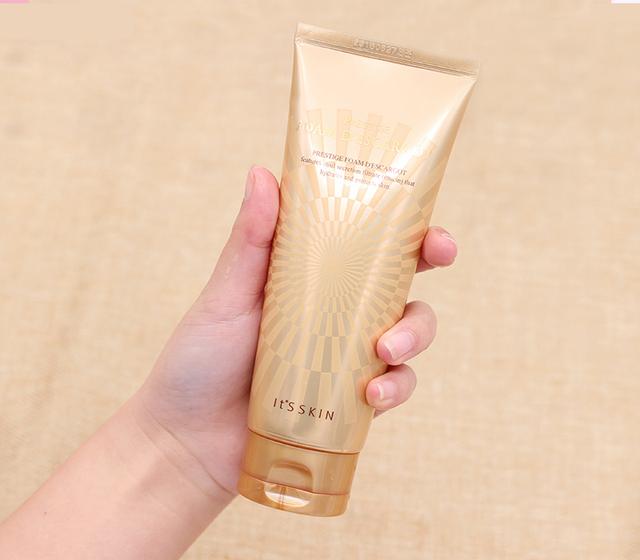 洗面奶推荐：轻松美白补水、改善粗糙暗黄，让你肌肤更嫩滑白皙