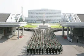 2020高考：报考军校，这5点要满足，第4点家长要符合图片