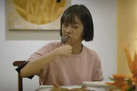 高中生一个月要多少生活费？当看到“这个数”我慌了图片