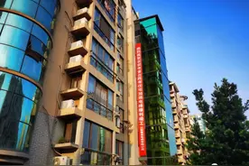 闪亮登场！今天，全市首批加装电梯正式运行图片