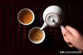 #健康科普汇#【不宜用茶水、咖啡送服药】图片
