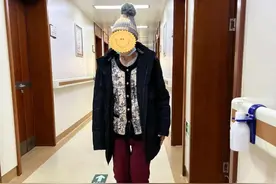 从绝望到惊喜，她竟然可以重新站立行走了——一名“肺癌脑转移导致昏迷”患者的治疗纪实图片
