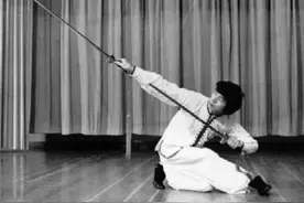 55年前，挑战李小龙的黄泽民后来怎么样？图片
