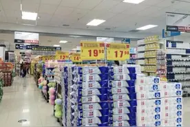 “毒纸巾”又“毒”又脏，连遭央视曝光，你还敢一直给孩子用？图片