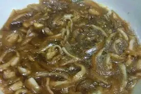 香而不腻肉皮冻，东东教你家常做法，一起做起来吧图片