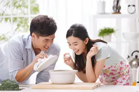 女友来大姨妈怎么办？来自暖男的“四好”安慰法，女友：爱啦图片