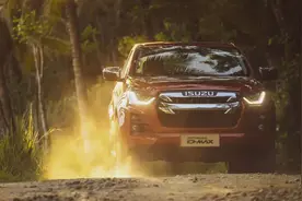 全新一代五十铃D-MAX，你看到的是皮卡，而我看到的是生活方式图片