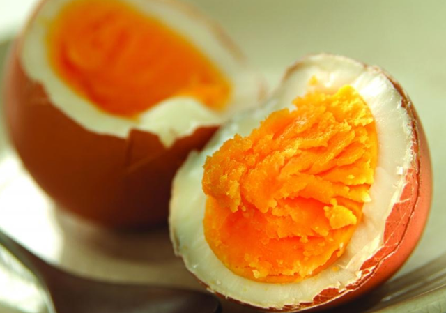 狗狗太瘦吃什么能长肉？下面5种食物，都很合适