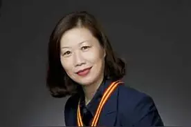 中国女焊接工程师，攻克世界顶级技术，德国专家上门请求技术交流图片