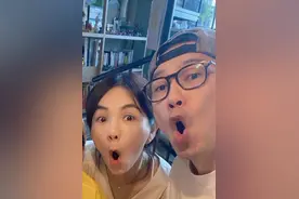 Ella陈嘉桦40岁的状态，罕见与家人的合照太温馨了图片