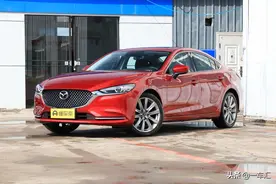 高颜值运动B级车，被称作“平民宝马”的阿特兹，哪款更具性价比图片