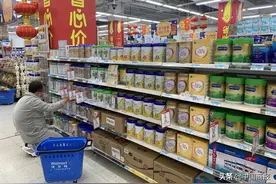 国庆档奶粉打起“促销大战”你会成箱买吗图片