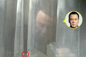 杨坤回应"刘德华不是歌手"，网友提醒其谨言慎行，多次室内吸烟图片