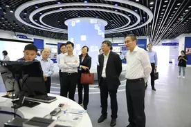 中国建设银行总行党委委员、副行长纪志宏一行调研中国声谷图片