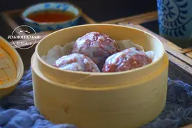 东北粘豆包的懒人做法，晶莹剔透，软糯香甜，刚出锅就吃了仨图片