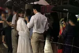 金莎和神秘男传绯闻，工作室回应更添暧昧，胡歌又要上热搜了？图片