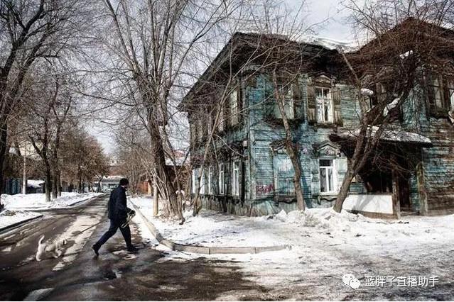 早上起来感觉睡不够，没有睡醒，无精打采，当心是慢性疲劳综合征