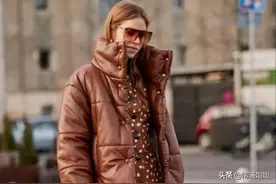 穿羽绒服时，里面穿什么？3招“穿搭思路”，带你玩转整个冬天图片