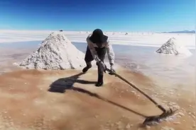 做梦是怎么回事？科学界怎样解释做梦？为什么会做清醒梦？——下图片