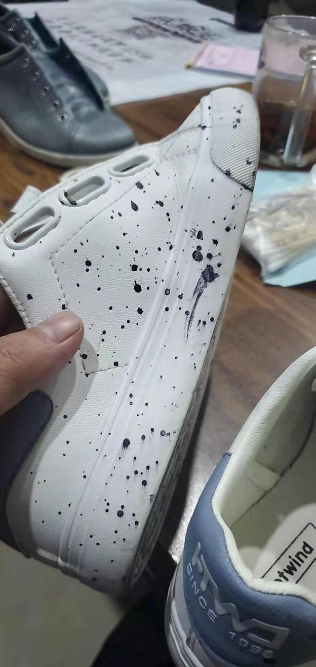 Yeezy椰子鞋怎么洗，专业洗鞋店告诉你，这样洗安全又干净