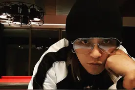 本月复出？罗志祥受访再道歉　坦言生活最大满足是见到妈咪笑容图片