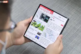 现在买新手机，优先考虑安卓还是苹果？图片