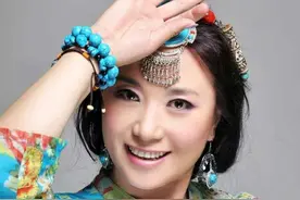 从大草原走来的两个萨日娜，个个棒棒哒！图片