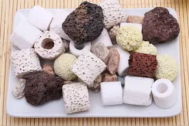 新买的鱼缸滤材要不要处理？该怎么处理？要处理，该洗一洗图片