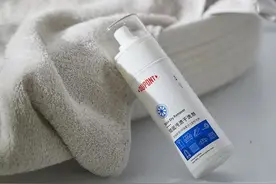 换季衣服不用洗！世界500强支招，一喷一擦溶解污渍图片