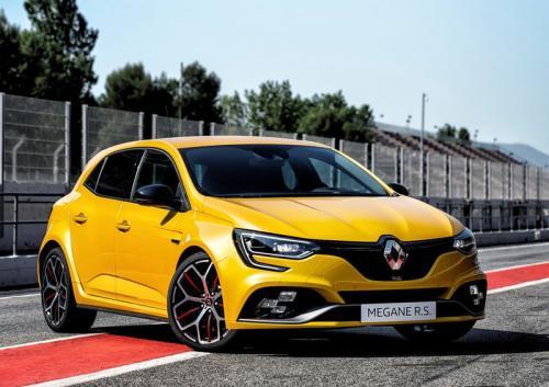 也许是年轻人的最爱！聊大众高尔夫GTI MK8，不折不扣的钢炮