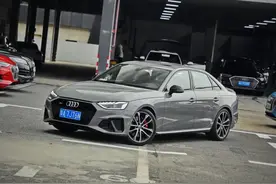 新款奥迪S4实拍：外观更吸睛，功能更实用图片