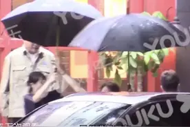 肖战与《陈情令》剧组聚餐，王一博没现身，粉丝：为何不邀请他？图片