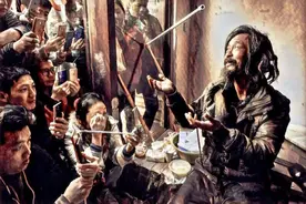 明镜：到底是沈巍成就了垃圾分类，还是垃圾分类成就了沈巍图片