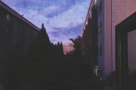 市井小民的一天图片