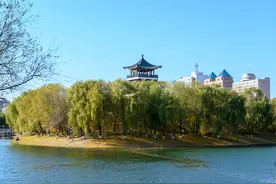 长春地处大东北，为什么取名“长春”？又被誉为“北国春城”图片
