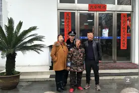 聊微信玩抖音还要见网友， 75 岁潮老太去见网友的途中迷路了图片
