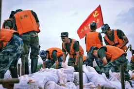 天空快评 | 把上甘岭战旗插在党和人民最需要的地方图片