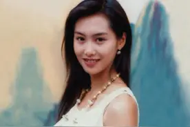 朱茵：看我18岁，蔡少芬：这是我18岁，蒋勤勤：我大陆没人吗图片