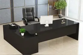 办公桌怎么摆放才合适图片