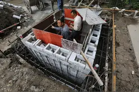 一楼死活不同意加装电梯，怎么办？图片