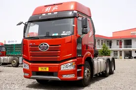 不用烧尿素也不会结晶，解放J6P固态氨牵引车来了，换个罐子就行图片