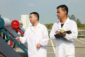 湖北之声《焦点时刻》市场监管讲堂：《专家教你挑选太阳能热水器》图片