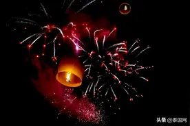 今年水灯节曼谷禁止燃放烟花爆竹、放孔明灯图片