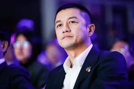 李亚鹏：一个演砸了商人的成功演员 | 小巴看一周图片