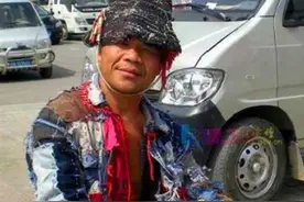 “职业乞丐”宋天福：把乞讨当成事业，如今有车有房攒下千万财富图片