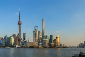 浦东临港，你凭什么卖7万？图片