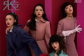 周也登《时装》别册封面 空星眼妆演绎复古美式学院风图片