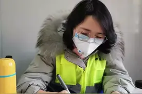 鏖战火神、雷神山，口罩遮不住中建三局娘子军的美图片